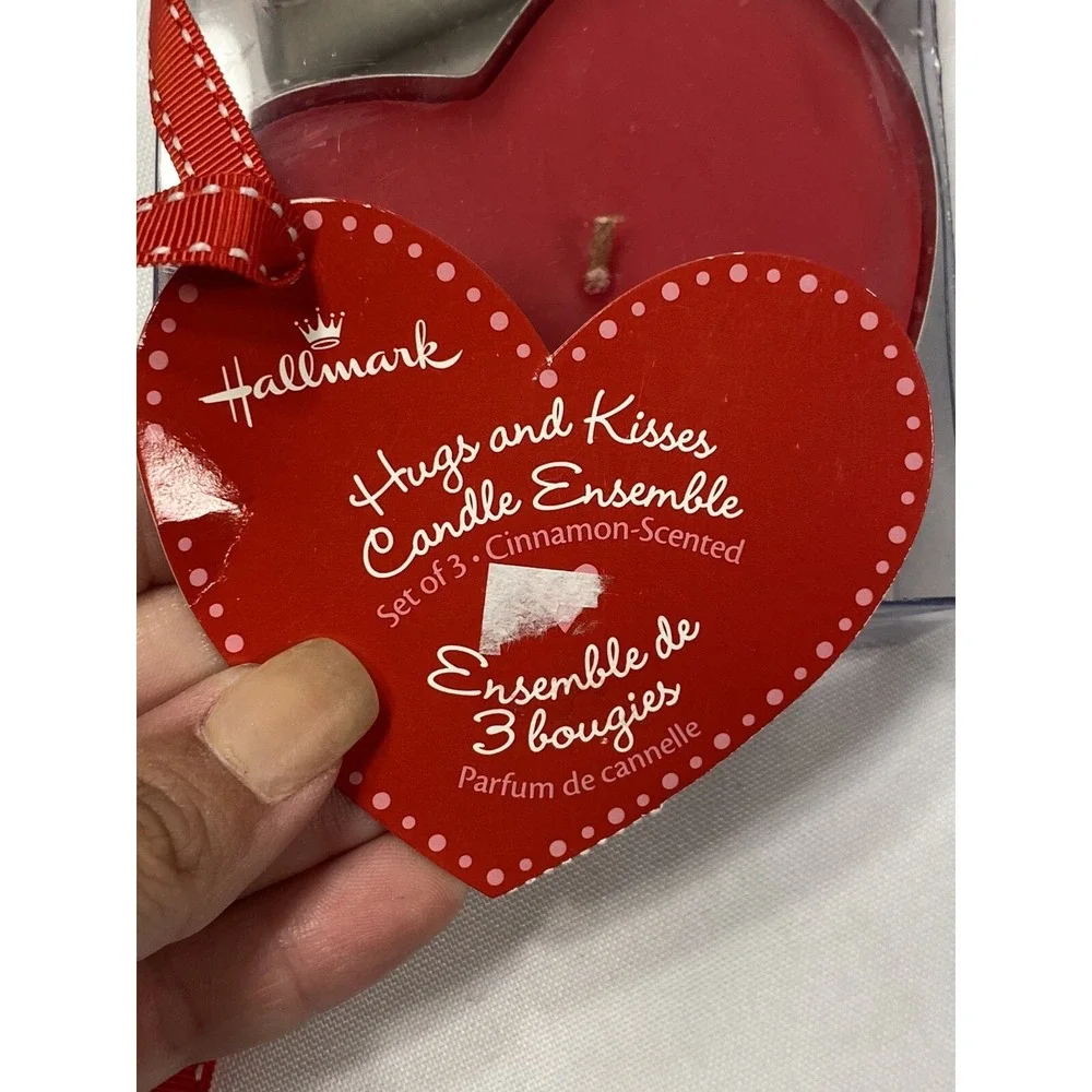 hallmark hugs & kisses candle set of 3 X O heart‎ CINNAMON SCENTED